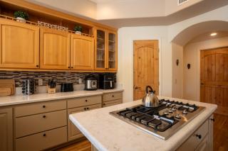 Hot Tub and Mtn Views Expansive Sedona Retreat - Sedona - 3
