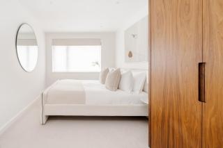 Luxury Central Mayfair Townhouse with A/C 3BR 3BA - 8