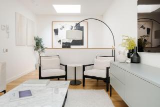 Luxury Central Mayfair Townhouse with A/C 3BR 3BA - London - 1