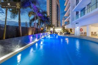 The Brass Pineapple Surfers Paradise 4217 - Gold Coast - 8