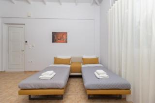 Lagouvardos Beach Apartments - 1