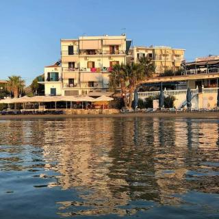 Svetlana & Michalis Oasis Hotel - Agia Marina Aegina - 2