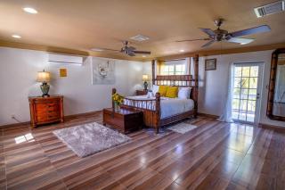 NEW Chalk Sound Home BBQ Pool Beach Steps Away - Providenciales - 1