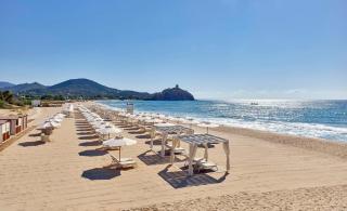 Baia Di Chia Resort Sardinia, Curio Collection By Hilton - Chia - 9