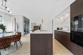 Elegant 2BR with Balcony in Heart of Luxembourg - 1