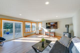 Stunning Mount Vernon Home with Big Lake Views! - Mount Vernon - 8