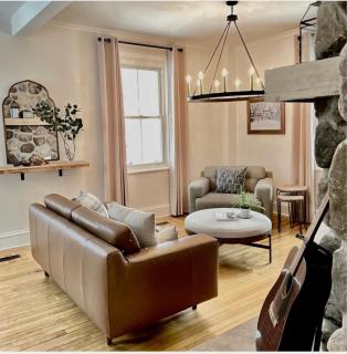 Auberge Glengarry Inn, The Mystic - - 5