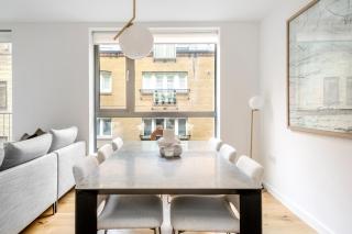 Luxury Central Mayfair Townhouse with AC 3BR 3BA - 3