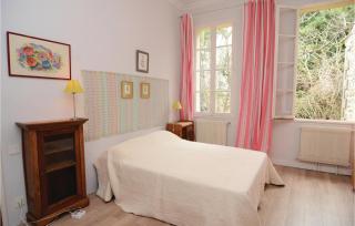 Awesome Home In Arles - Albaron - 7