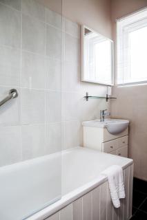 Madison Hill - Bedford Hill 1 - One bedroom flat - London - 3