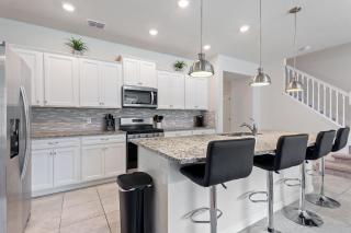Modern Breeze - Davenport - 1