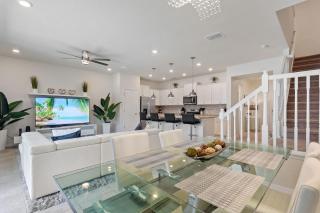 Modern Breeze - Davenport - 5