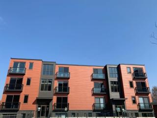 Modern State 209 Just Blocks Away From The Bay - Traverse City - 1