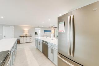 Englewood Vacation Rental about 2 Mi to Beach! - 1