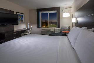 Holiday Inn Express Hotel & Suites Livermore by IHG - Livermore - 3