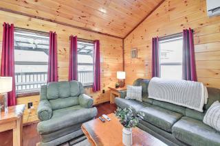 Private Hot Tub Dog-Friendly Red River Gorge Home - Rogers - 8