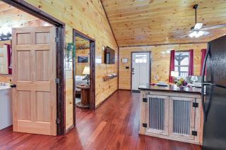 Private Hot Tub Dog-Friendly Red River Gorge Home - Rogers - 2