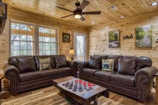 Hilltop Hideaway cabin - 5