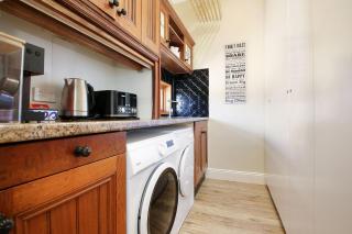 Orchard House - 1