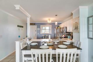 Steps to the Beach Oceanfront Condo with Lanai! - North Topsail Beach - 2