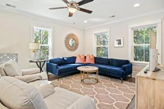 Mt Pleasant Beach Retreat- Mins to Sullivan's IOP - Charleston - 2