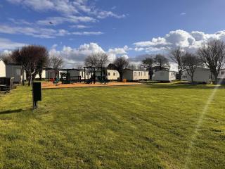3 bedroom pet friendly Lyons Winkups Towyn - Abergele - 1