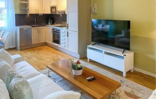 Amazing Apartment In Färjestaden - Färjestaden - 8