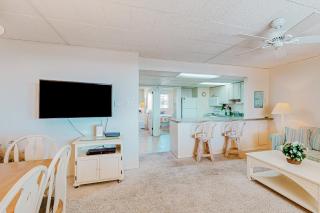 Colonial Unit #502 - 4