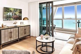 Luxury Jewel Beachfront King Suite - Gold Coast - 0