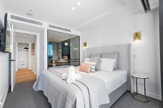 Luxury Jewel Beachfront King Suite - Gold Coast - 8
