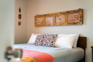 A Special Retreat on a Mini-Farm -- in SMTX - 7