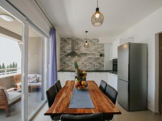 Apartments with a parking space Seget Donji, Trogir - 22549 - Trogir - 1