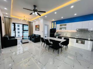 Royal Beachfront Nha Trang Apartment - Nha Trang - 8