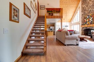 Lariat House - Sisters - 3