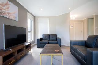 Cute and Cosy 2 Bedroom Unit with Parking and WiFi - Kings Meadows - 8