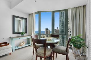 Oceanview 1-Bed Sub Penthouse with Pool & Gym - Gold Coast - 9