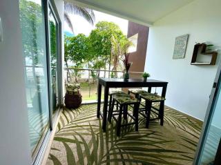2 Bedroom Oceanfront Condo with Wi-Fi, AC and Pool - Parrita - 8