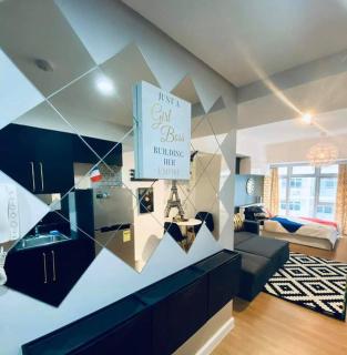 Paris Themed Condo in BGC (by The Fort Strip) - Manila - 3