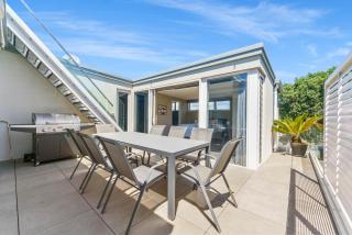Sunny and Spacious Beach Villa - Mount Maunganui - 3