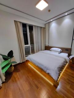 邻致公寓东站中汇店 - 2