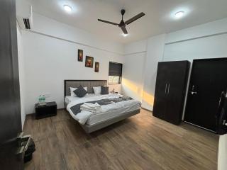 Sunny Executive - Satara - 8