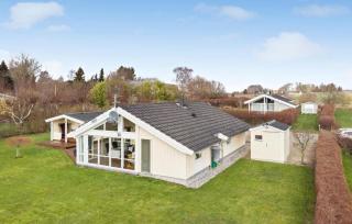 4 Bedroom Cozy Home In Stege - Stege - 2