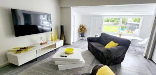 Monali Shore Bliss - Port Welshpool - 9
