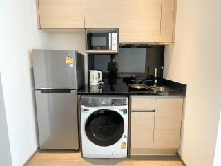 Hampton Residence Next To Emporium - Khlong Toei - 5