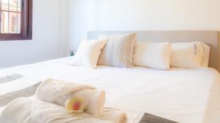 Club Salino Hideaway-Your Peaceful Retreat with Pool in Torrevieja - Torrevieja - 2