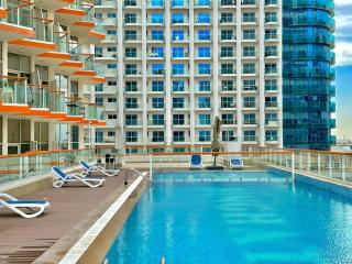 DUBAI CANAL VIEW AND BURJ KHALIFA VIEW Studio in Business Bay - 2