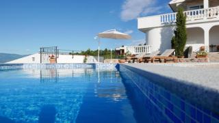Apartment with private pool and beautiful sea view - by Traveler tourist agency Krk - ID 2106 - Vrbnik - 6