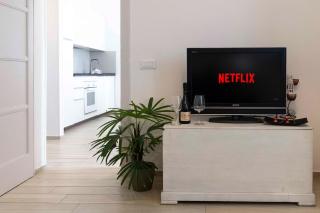 ROSSENA HOME tranquillo appartamento, con giardino, vicino al centro ed all'Ospedale Santa Maria Nuova SMN - 1