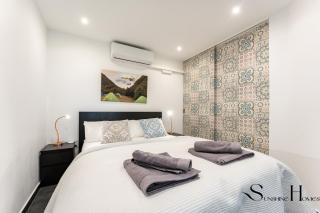 Stylish Seaview Terrace Retreat - 8