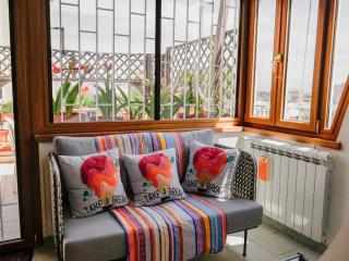 Chic and Spacious Rome Penthouse - 5